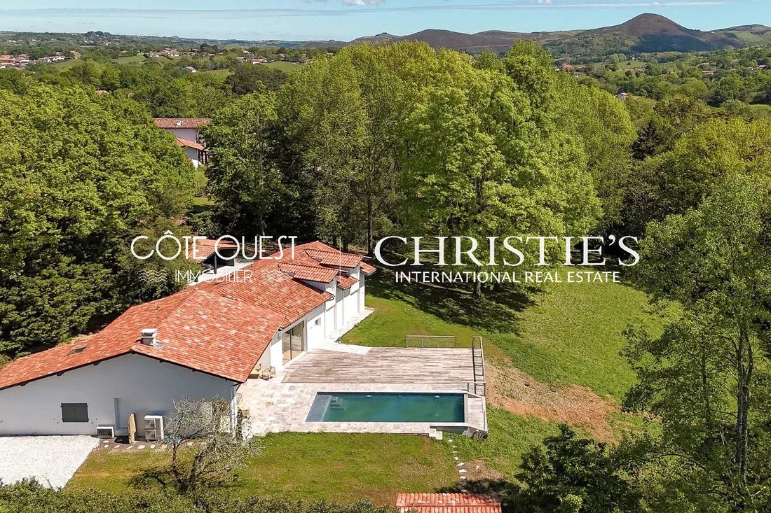 Villa in Ascain, Nouvelle-Aquitaine, France 1 - 17691221