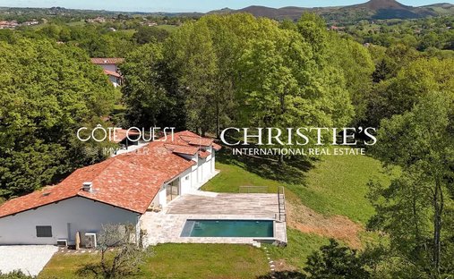 Villa in Ascain, Nouvelle-Aquitaine, France 1