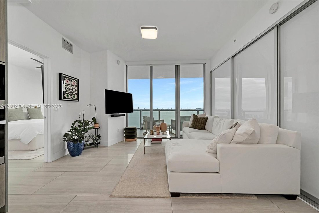 Condo in Miami, Florida, United States 5 - 17702196