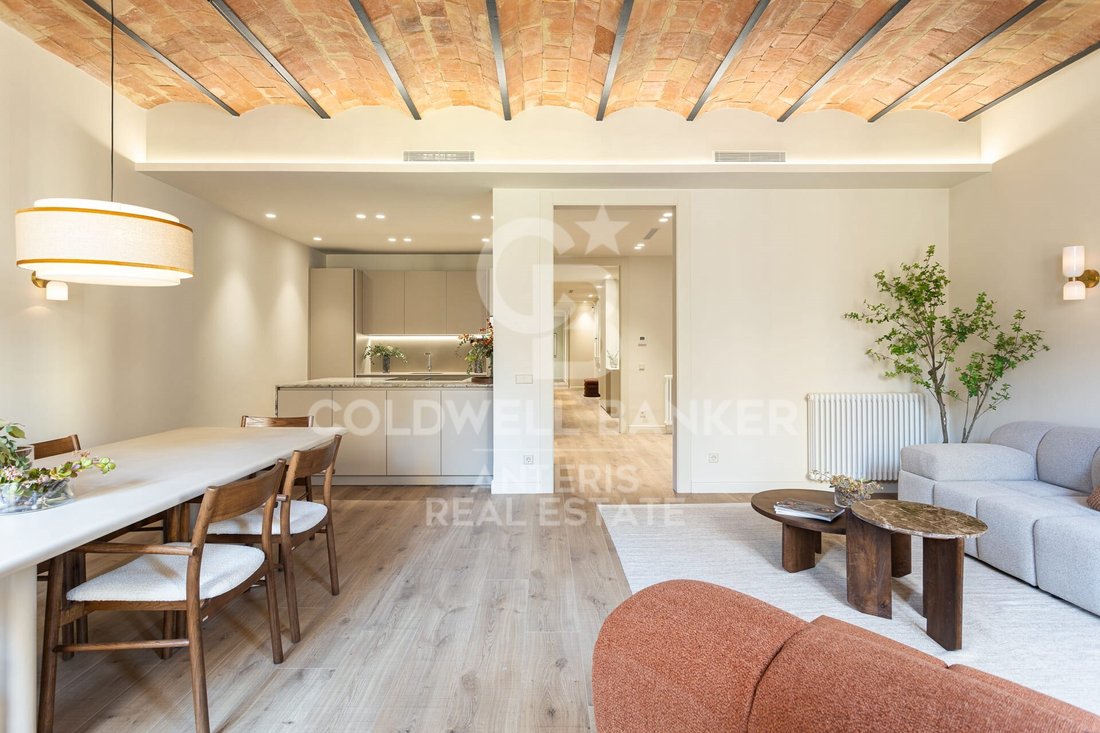 Apartment in Eixample, Barcelona, Spain 2 - 17702295