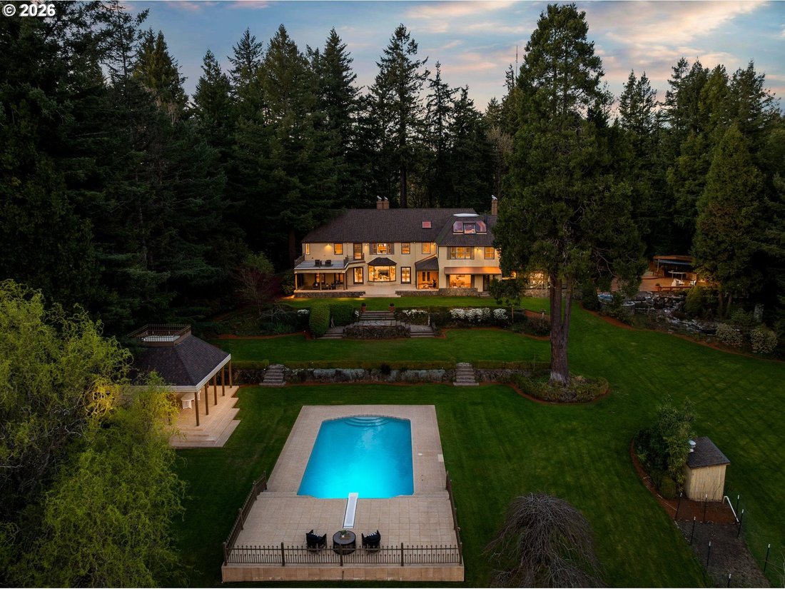 House in Portland, Oregon, United States 1 - 17702173