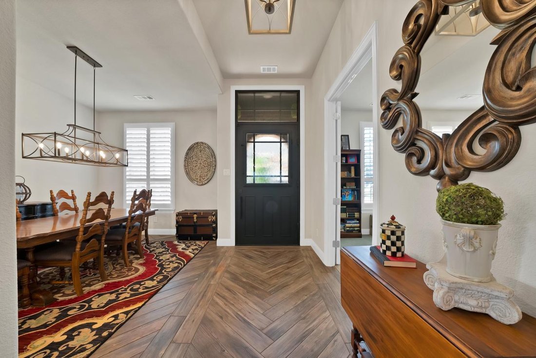 House in Little Elm, Texas, United States 3 - 17701915