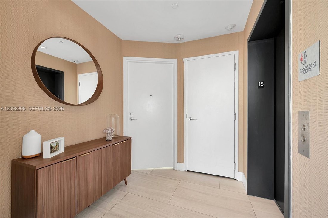 Condo in Miami, Florida, United States 3 - 17702196