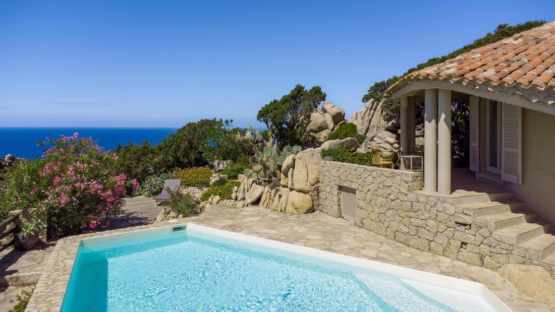 Villa in Trinita d'Agultu e Vignola, Sardinia, Italy 3 - 17702072