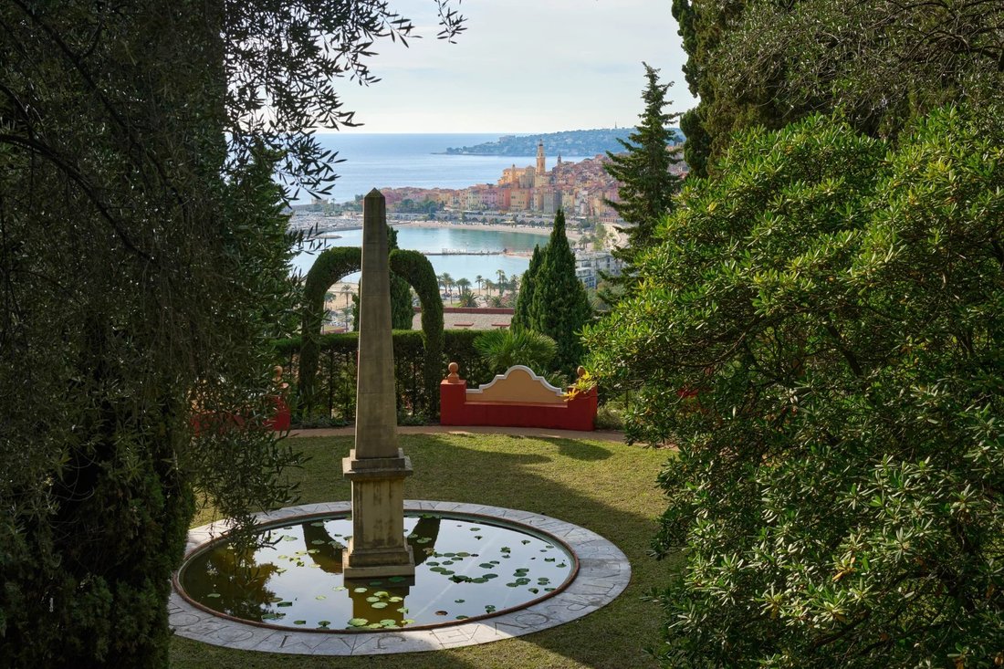Villa in Menton, Provence-Alpes-Côte d'Azur, France 3 - 17701940