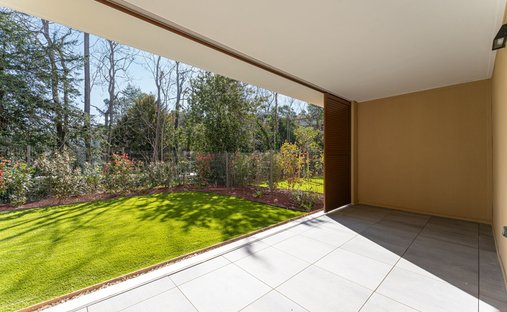 Apartment in Granettes-Jauberte-Sainte Anne, Aix-en-Provence, France 1
