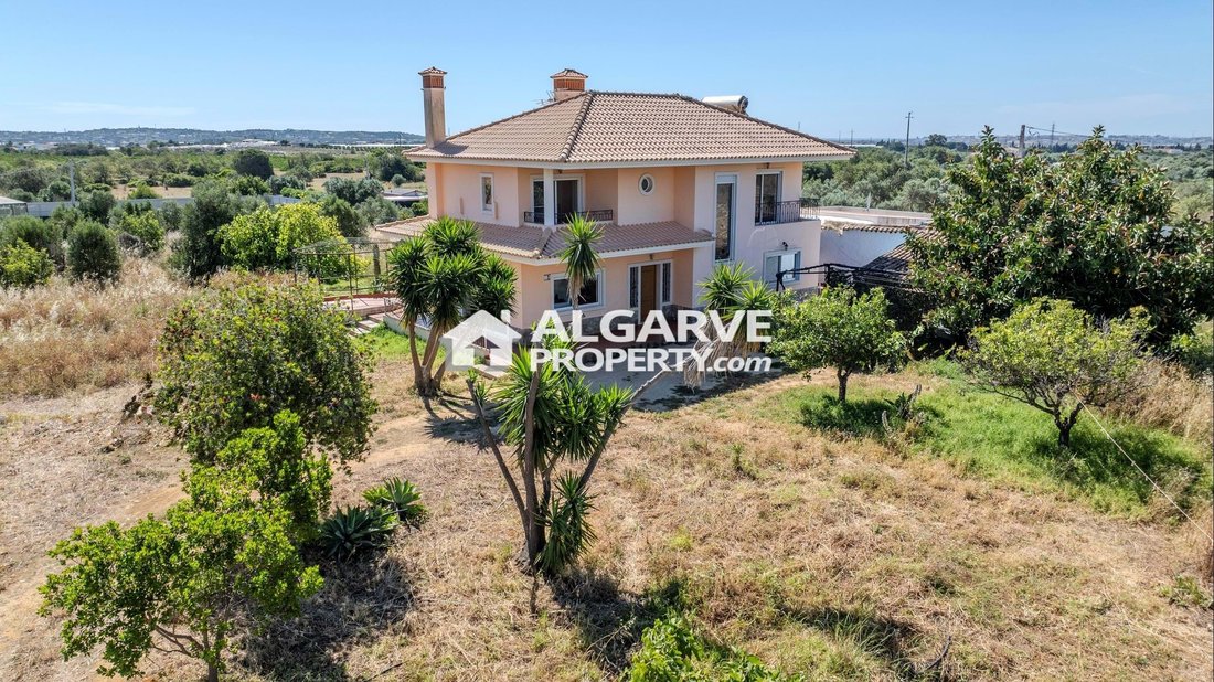 Villa in Santa Barbara de Nexe, Algarve, Portugal 1 - 17702586