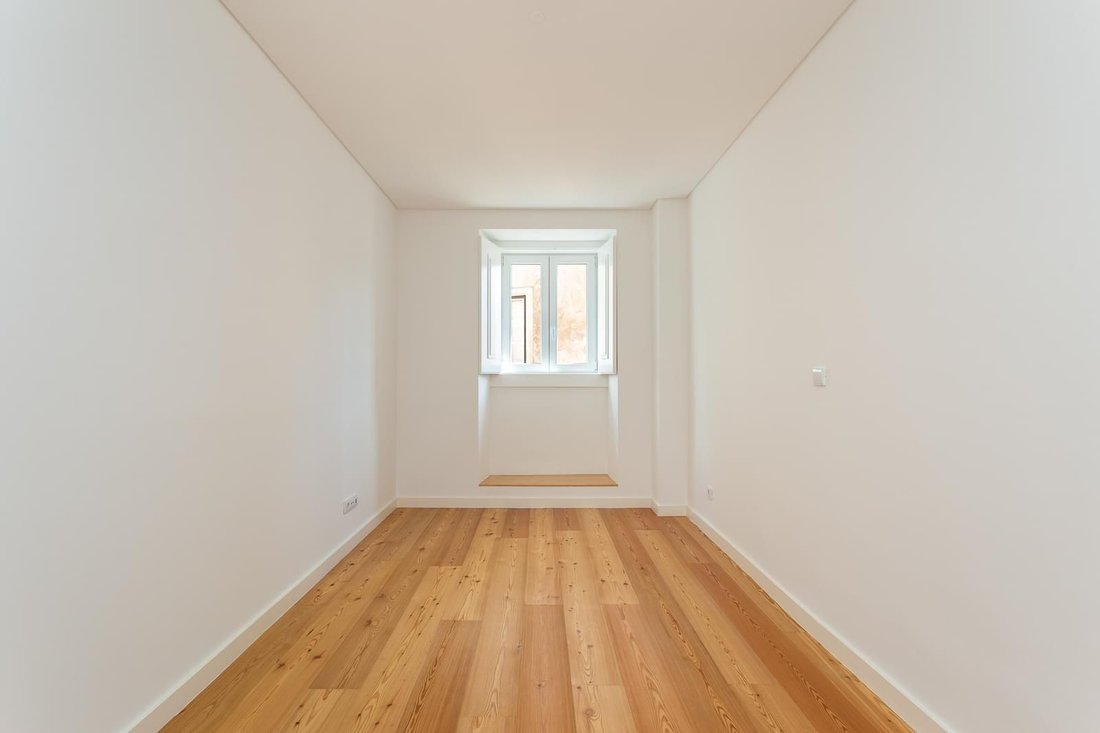 Apartment in Arroios, Lisbon, Portugal 2 - 17701981