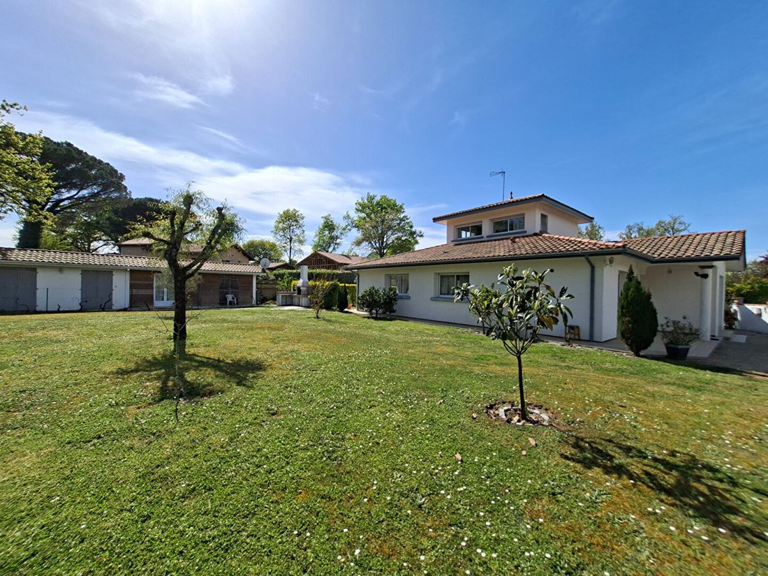 Villa in Leon, Nouvelle-Aquitaine, France 1 - 17701868