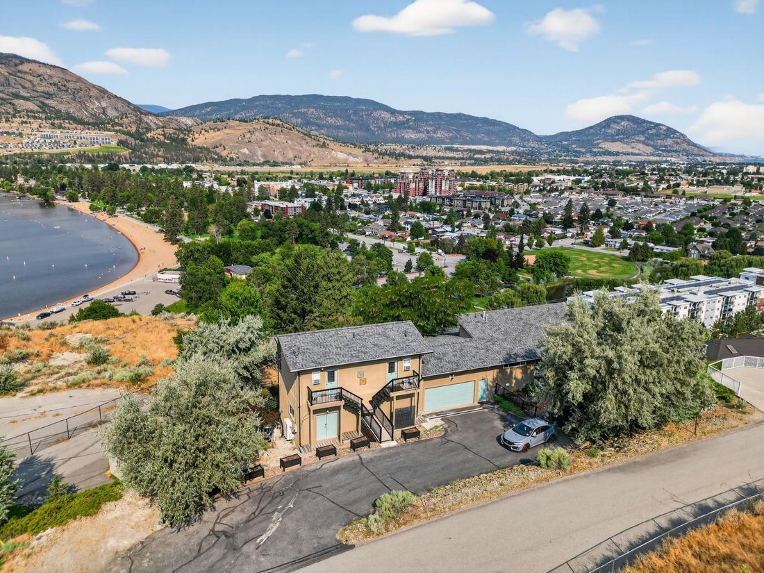 House in Penticton, British Columbia, Canada 1 - 17701906