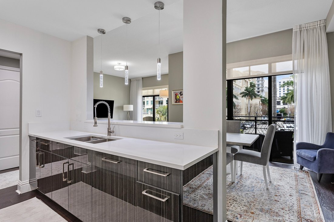 Condo in Boca Raton, Florida, United States 5 - 17701926