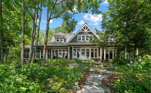 House in Port Carling, Ontario, Canada 1