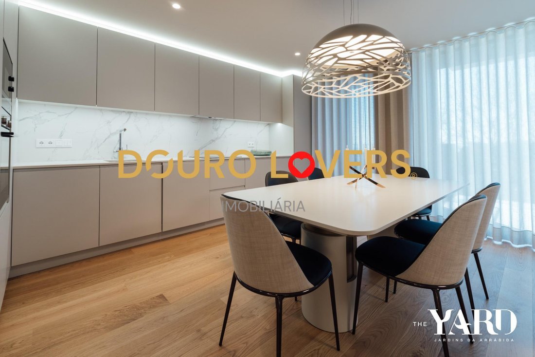 Apartment in Santa Marinha e Sao Pedro da Afurada, Porto District, Portugal 4 - 17690688