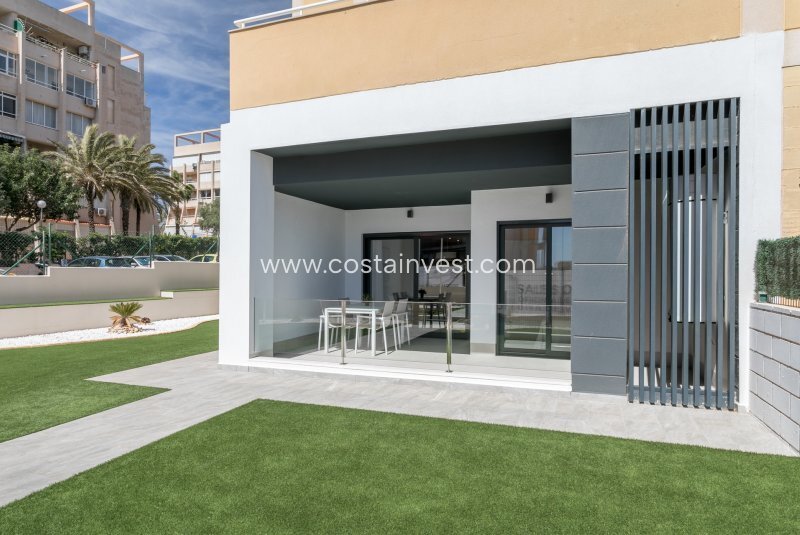 Penthouse in Torrevieja, Valencian Community, Spain 3 - 17695123