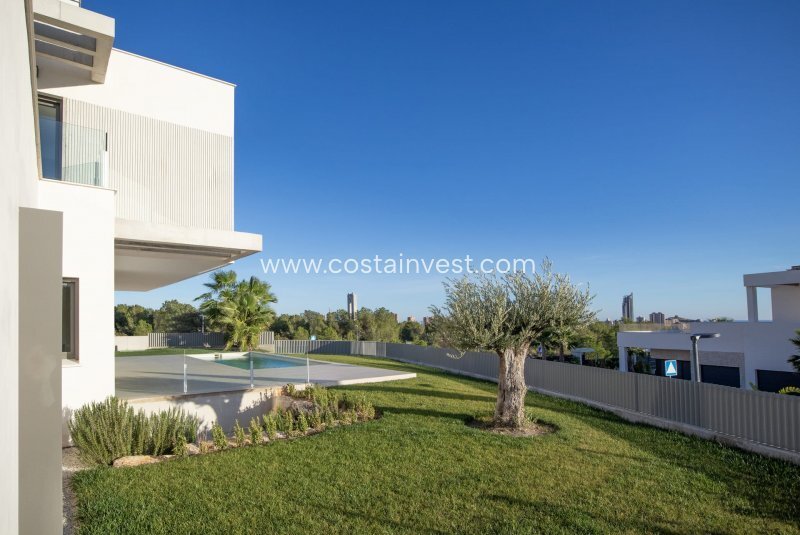 Villa in Finestrat, Valencian Community, Spain 2 - 17695210