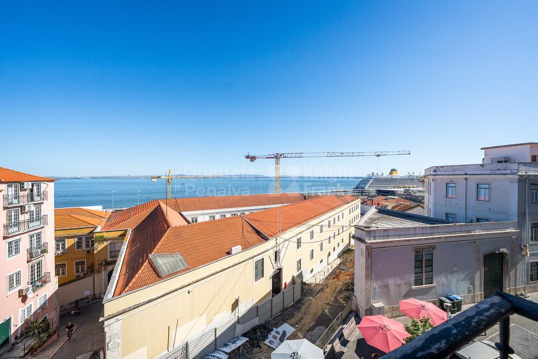 Apartment in Sao Vicente, Lisbon, Portugal 2 - 16971275