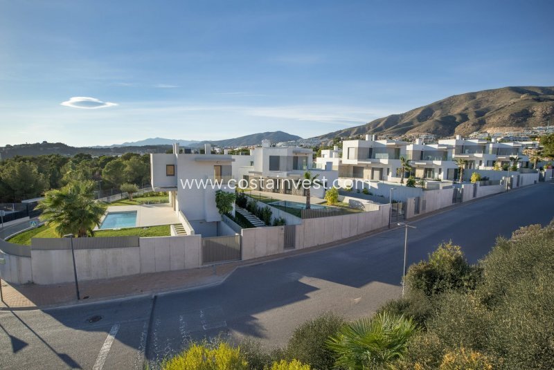 Villa in Finestrat, Valencian Community, Spain 4 - 17695210