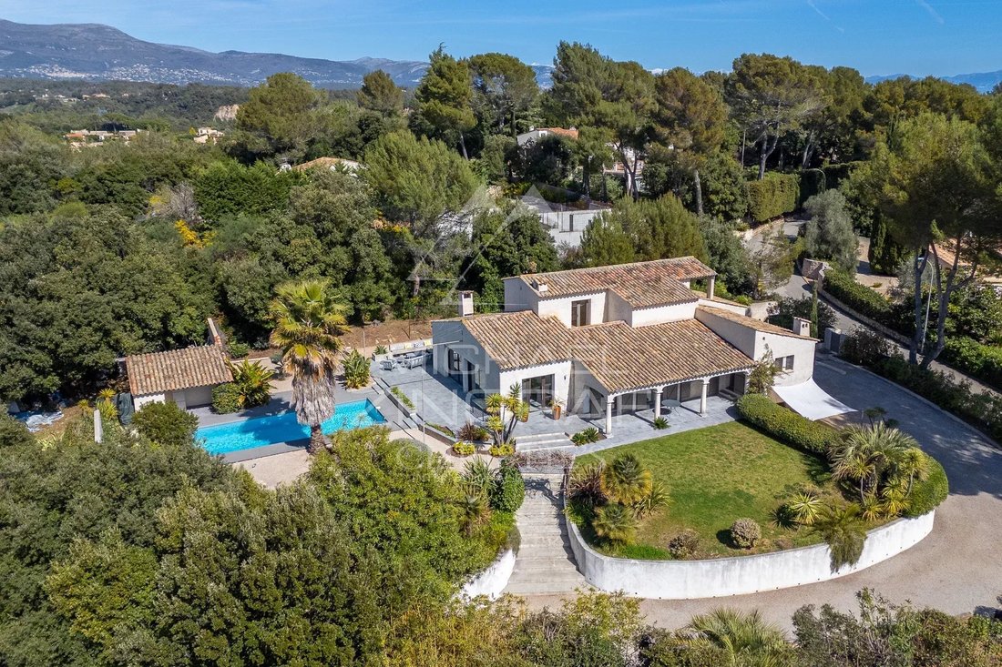 Villa in Bois Fleuri-Chevre d'Or-Saint Philippe, Biot, France 1 - 17701878