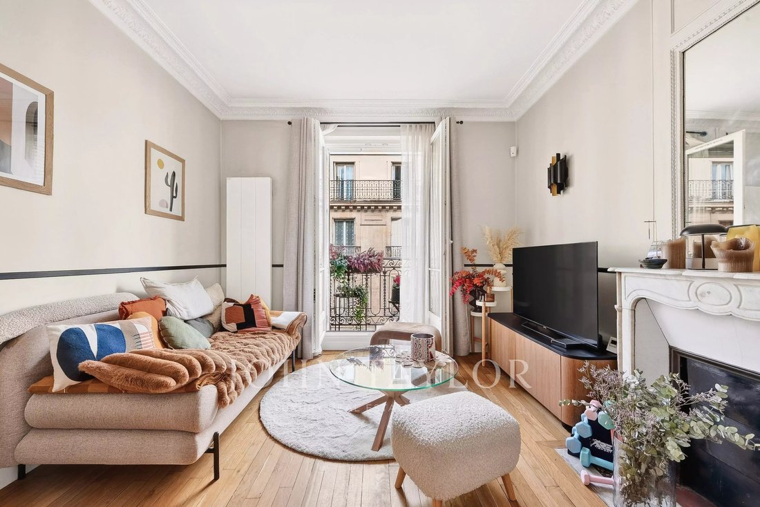 Apartment in Batignolles-Cardinet, Paris 17e Arrondissement, Paris 2 - 17702009