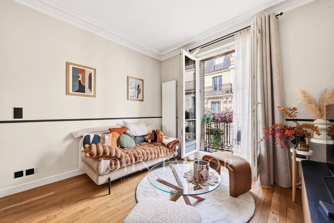 Apartment in Batignolles-Cardinet, Paris 17e Arrondissement, Paris 1 - 17702009