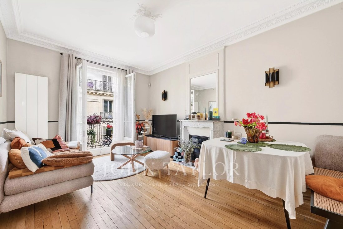 Apartment in Batignolles-Cardinet, Paris 17e Arrondissement, Paris 4 - 17702009