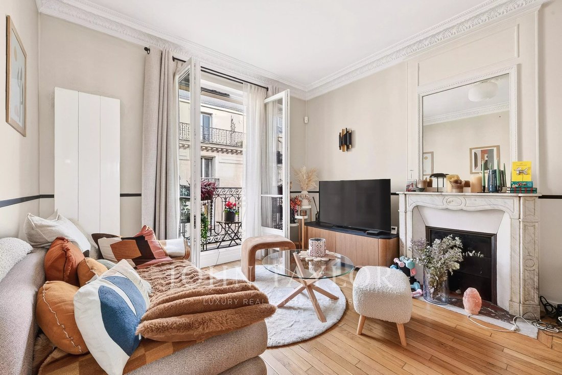 Apartment in Batignolles-Cardinet, Paris 17e Arrondissement, Paris 3 - 17702009