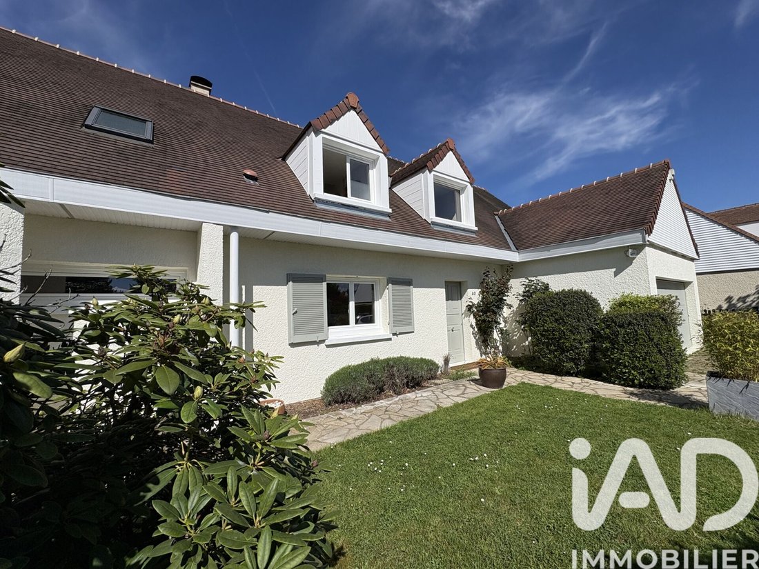 House in Feucherolles, Ile-de-France, France 1 - 17303696
