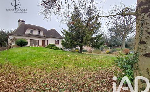 House in Mairie Rouxel-Sud Est, Pontault-Combault, France 1