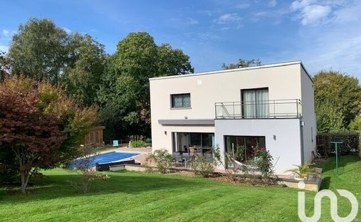 House in Tourlaville, Cherbourg-en-Cotentin, France 1