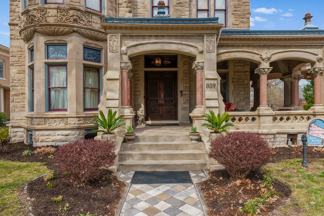 Saint Joseph, Missouri, United States 4 - 17702243