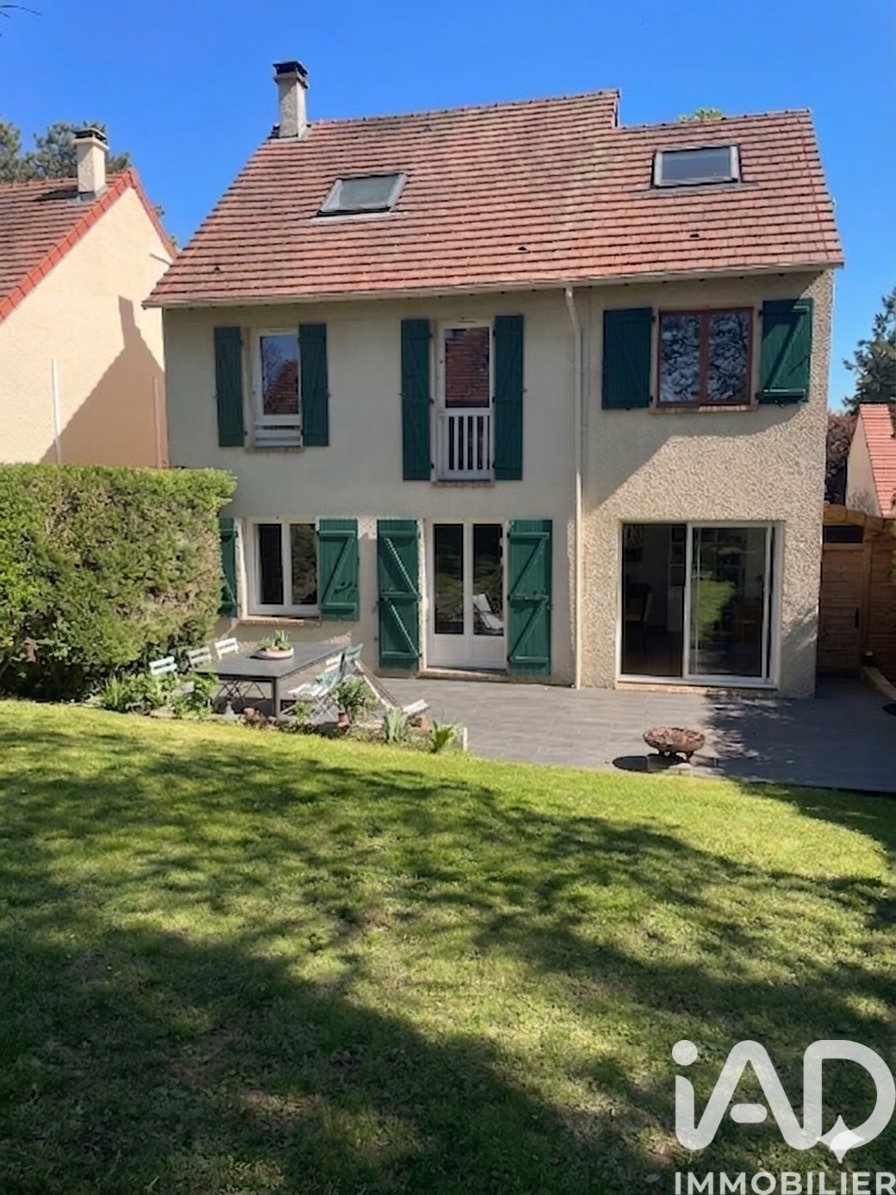 House in Bailly, Ile-de-France, France 1 - 17657408