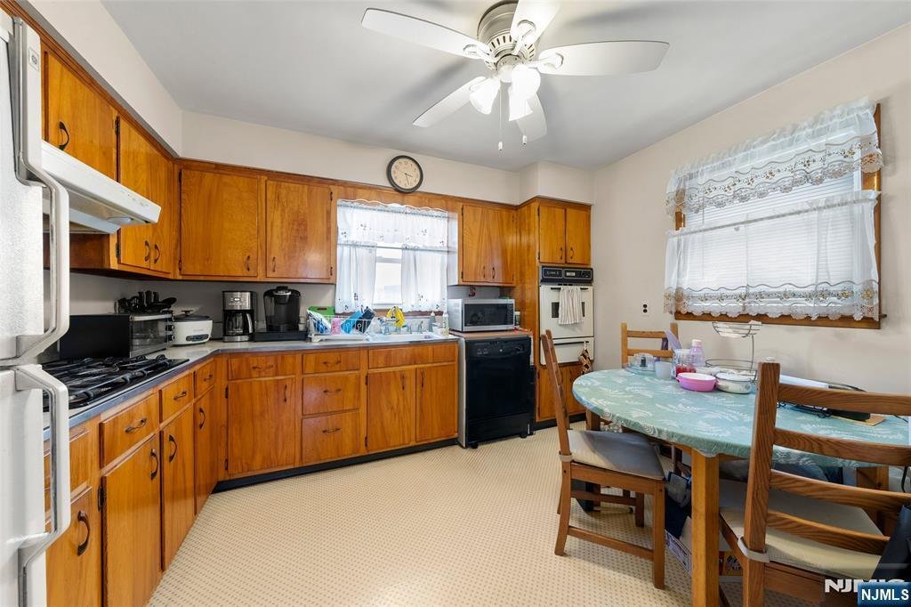Apartment in Cliffside Park, New Jersey, United States 5 - 17702677