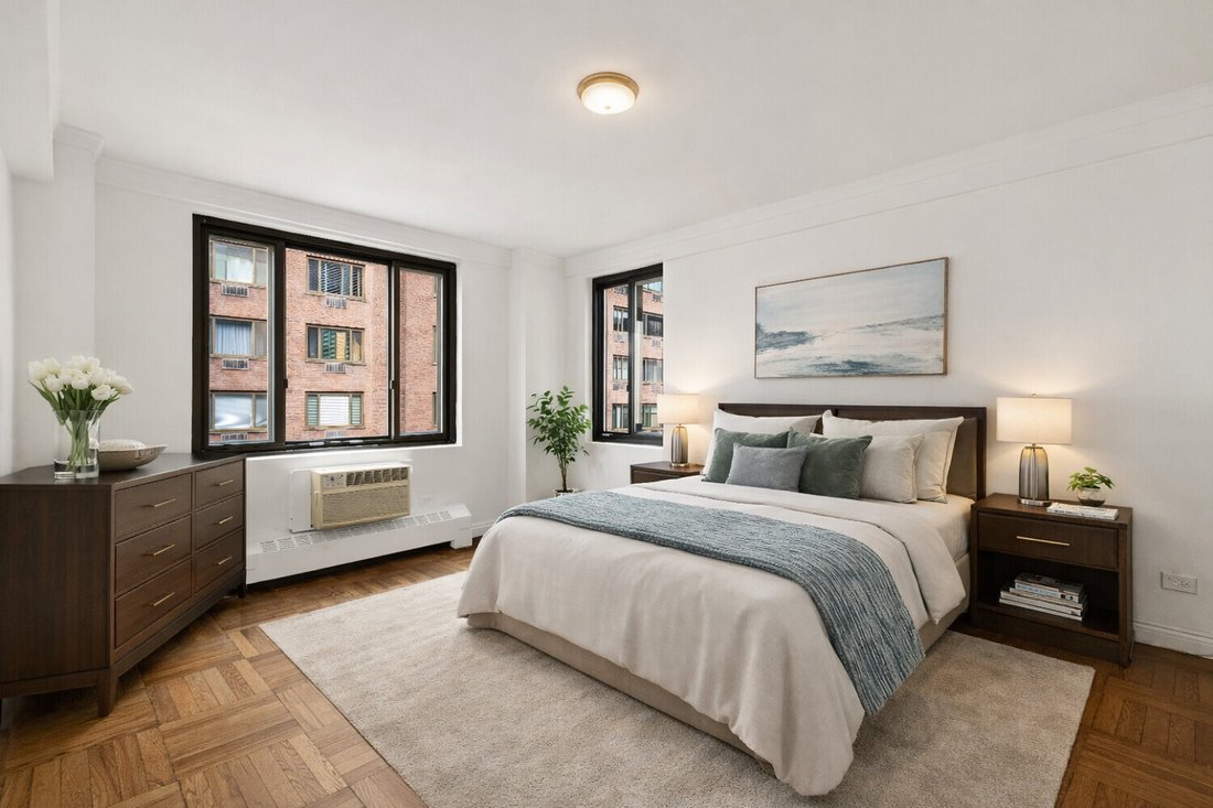 Co Op in New York, New York, United States 5 - 17686450