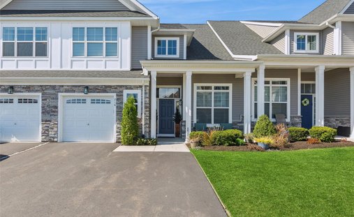 Condo in Yaphank, New York, United States 1