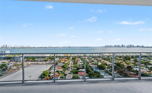 Condo in Miami Beach, Florida, United States 1