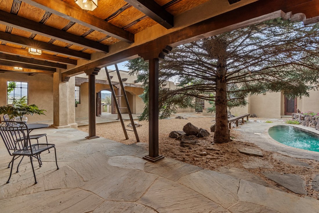 House in Taos, New Mexico, United States 5 - 17712055
