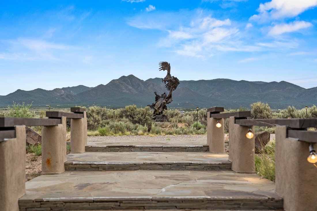 House in Taos, New Mexico, United States 4 - 17712055
