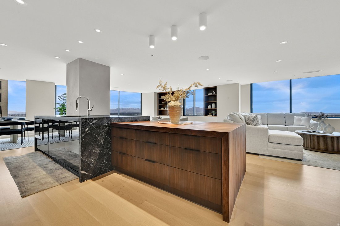 Condo in Salt Lake City, Utah, United States 2 - 17705724