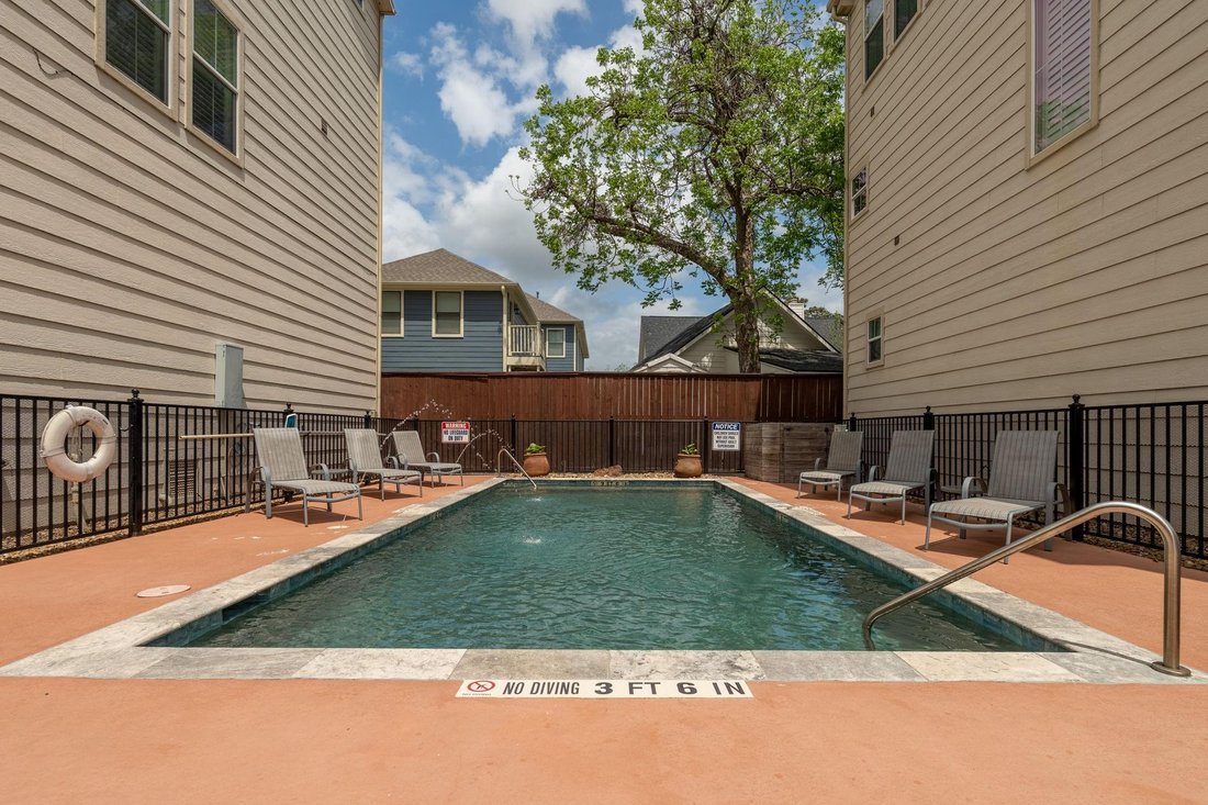 House in Houston, Texas, United States 4 - 17385678