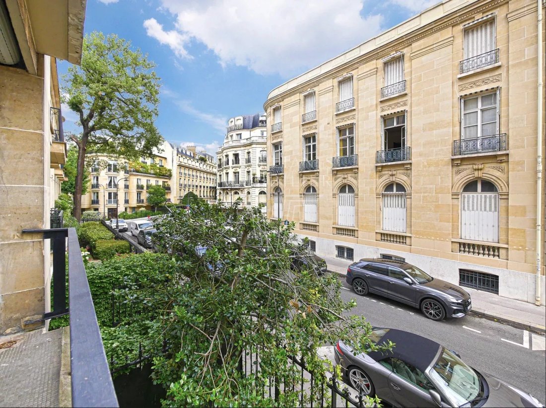 Apartment in Muette Nord, Paris 16e Arrondissement, Paris 1 - 17704848