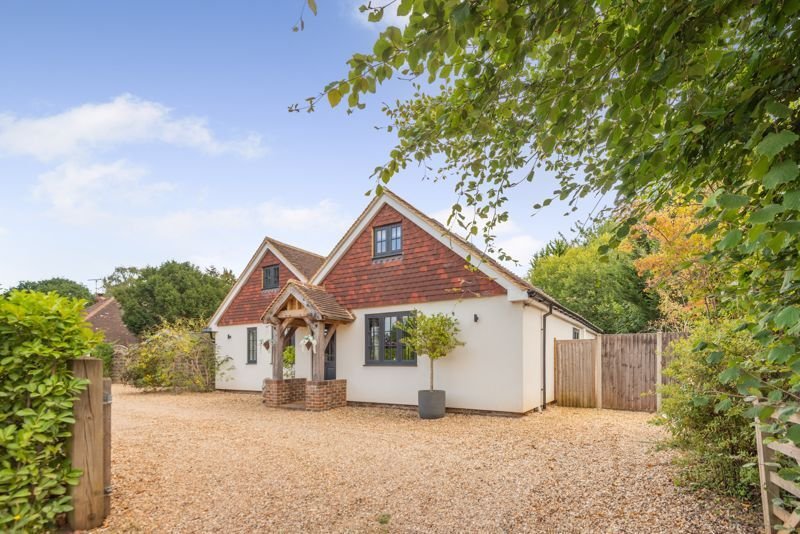 House in Peaslake, Shere, England 2 - 17712201