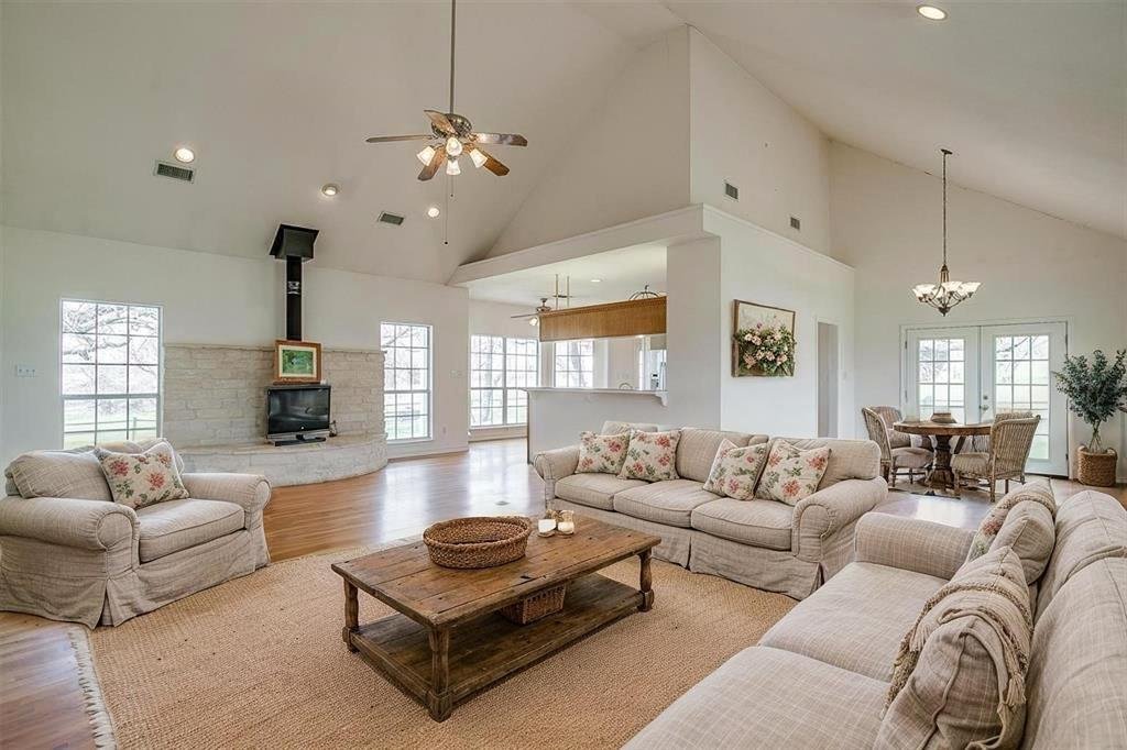 House in Weatherford, Texas, United States 2 - 17717921