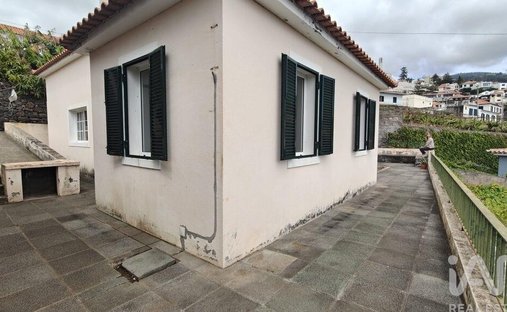 Townhouse in Santa Luzia, Madeira, Portugal 1