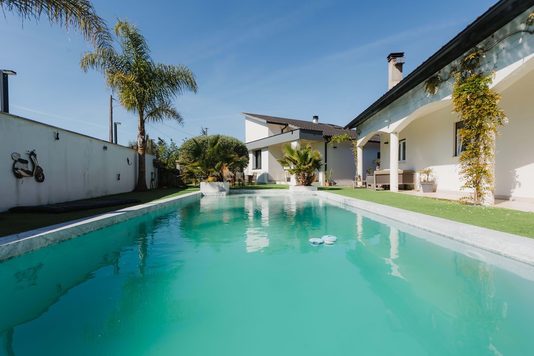 Villa in Guia, Ilha e Mata Mourisca, Leiria District, Portugal 2 - 17710869