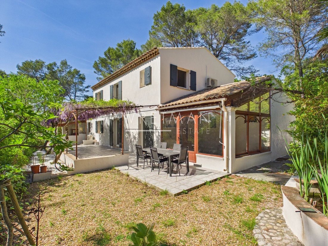 Villa in Taradeau, Provence-Alpes-Côte d'Azur, France 2 - 17717215