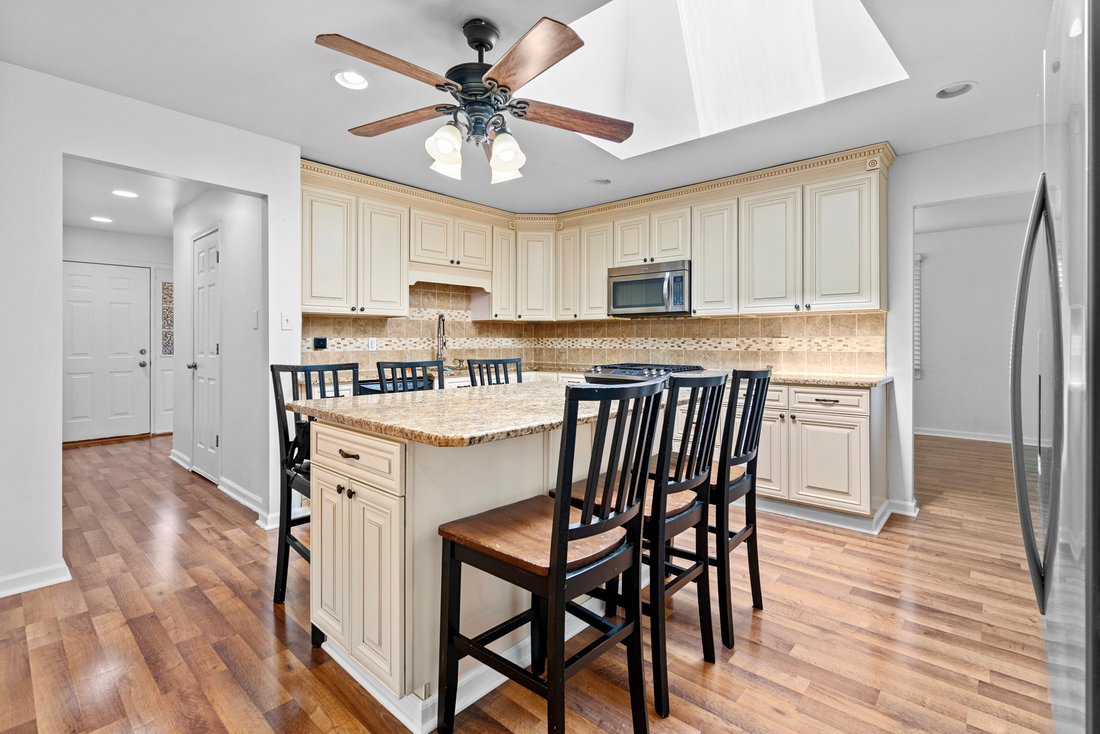 House in Orland Park, Illinois, United States 4 - 17705820
