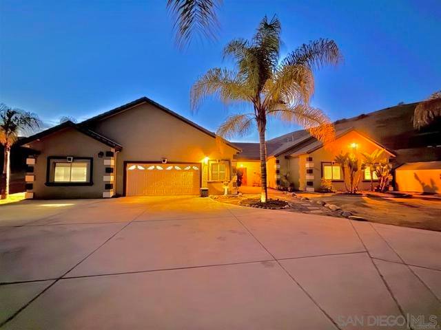 House in El Cajon, California, United States 2 - 17705845