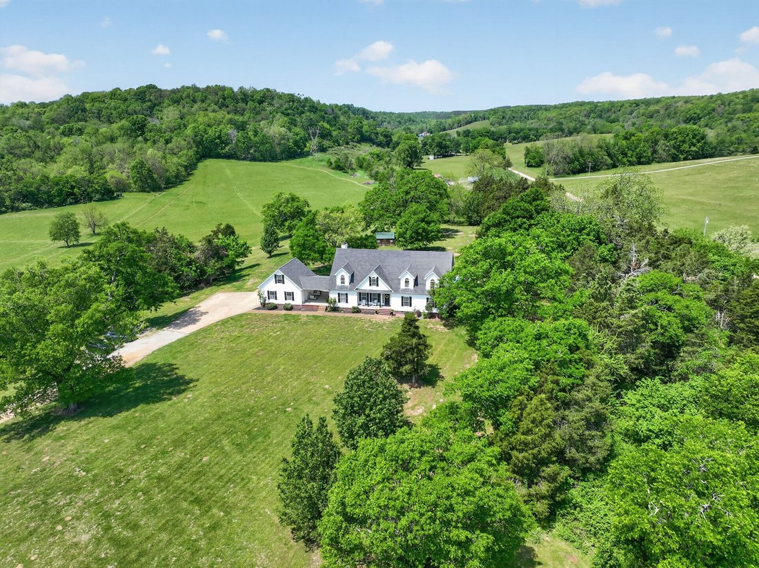House in Mount Pleasant, Tennessee, United States 1 - 17713162