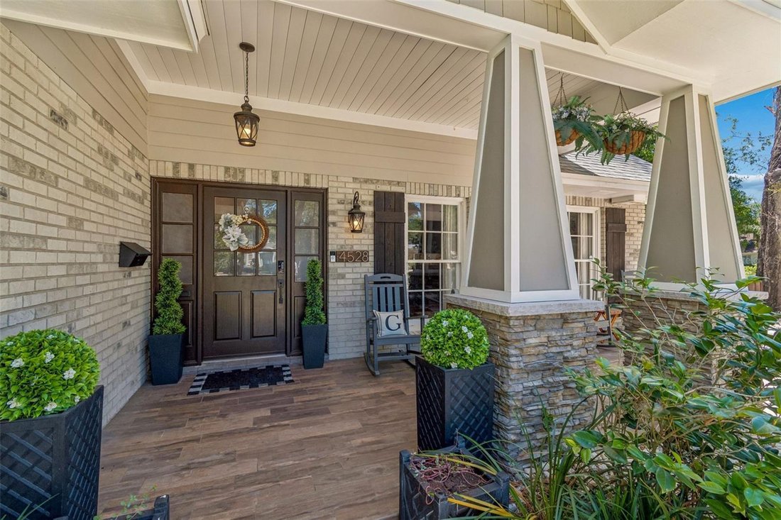 House in Tampa, Florida, United States 5 - 17703243
