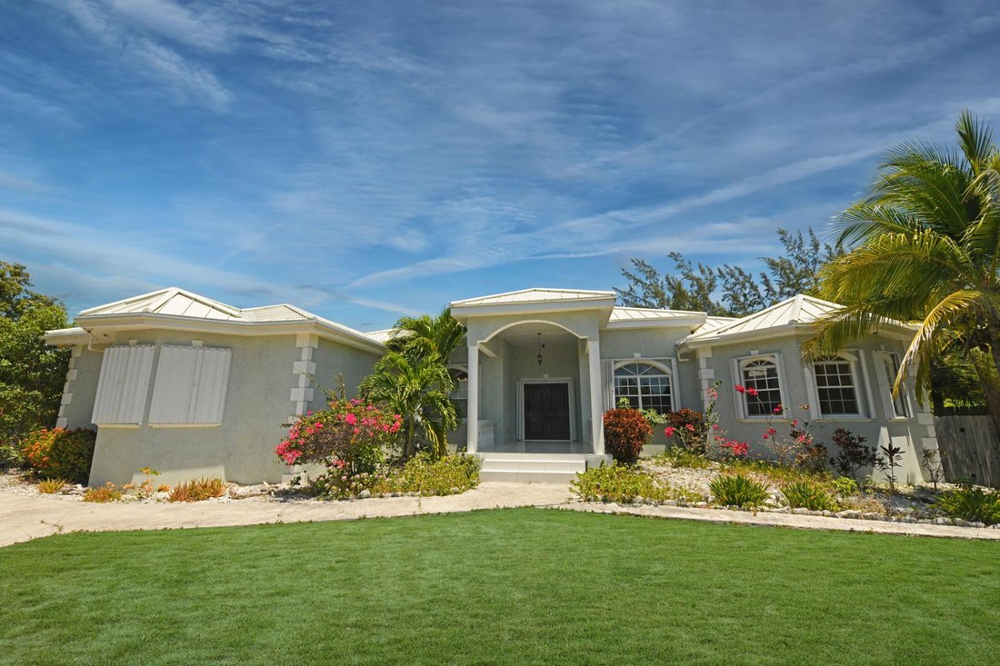 House in Leeward Settlement, Caicos Islands, Turks and Caicos Islands 2 - 17708166